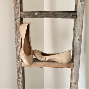 ••Nude Flats••